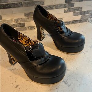 T.U.K. Black heels Size 7